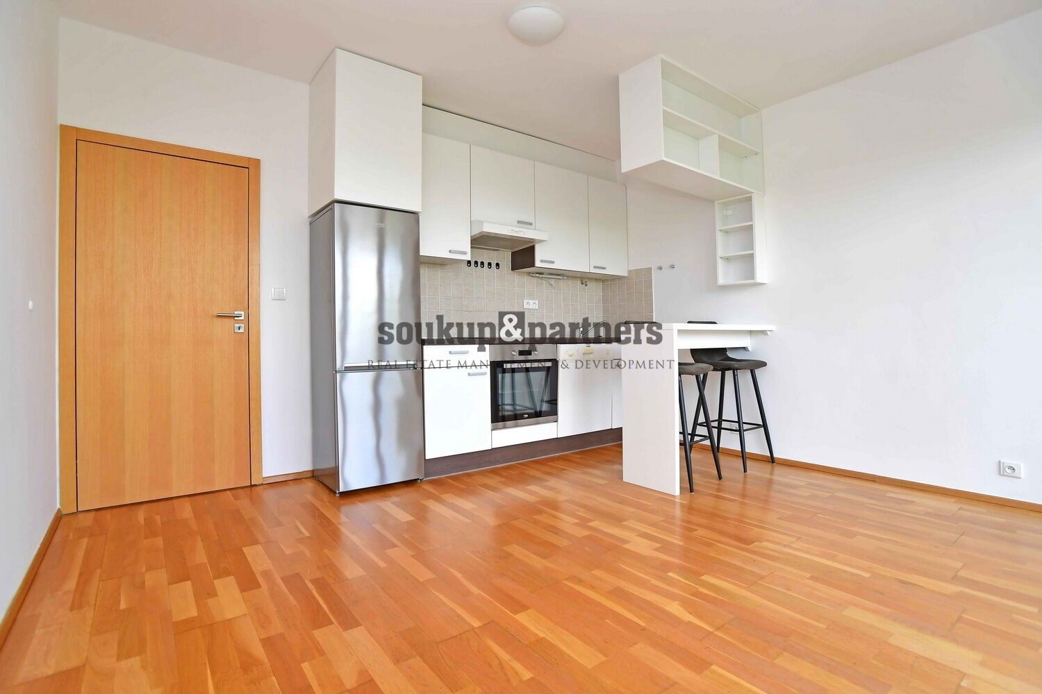 Pronájem byt 2+kk - V zářezu, Praha, 48 m²
