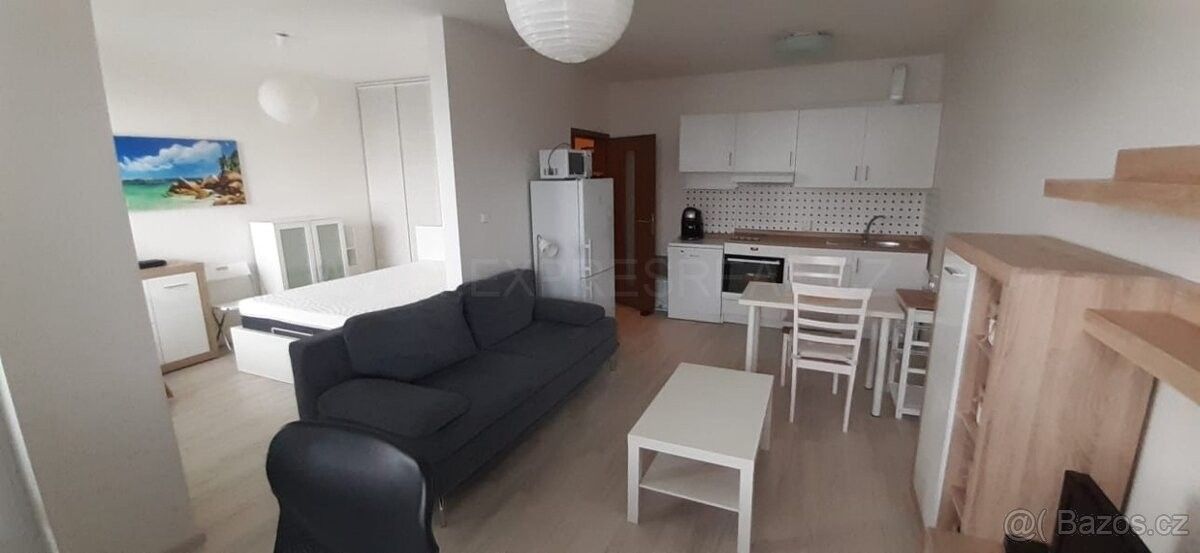 1+kk, Praha, 155 00, 46 m²