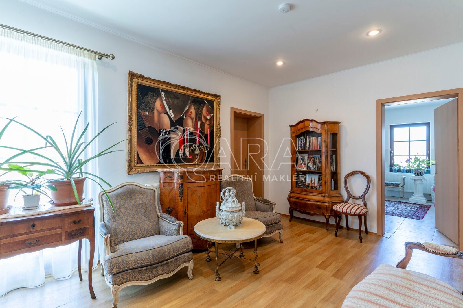 Prodej rodinný dům - V. Moravce, Stehelčeves, 413 m²