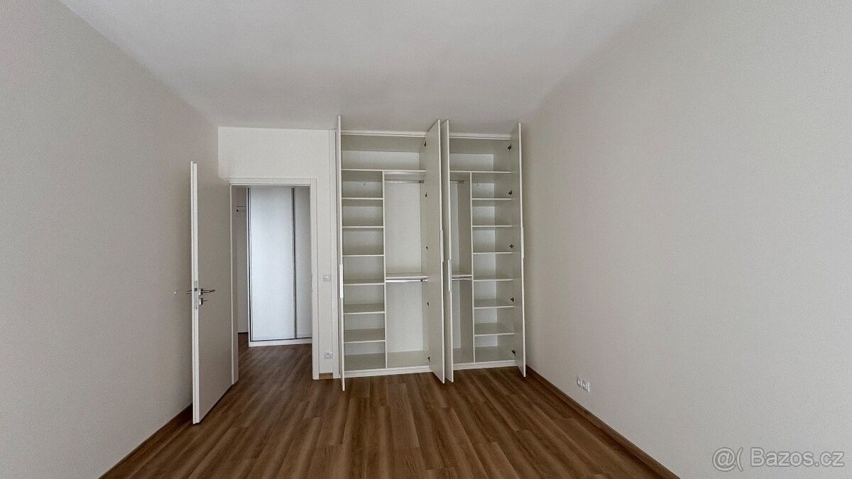 Pronájem byt 2+kk - Praha, 141 00, 62 m²