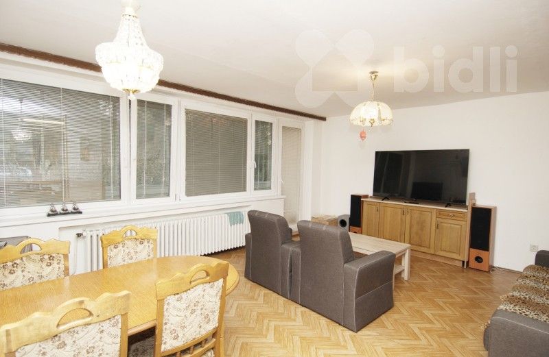 4+kk, Pod višňovkou, Praha, 96 m²
