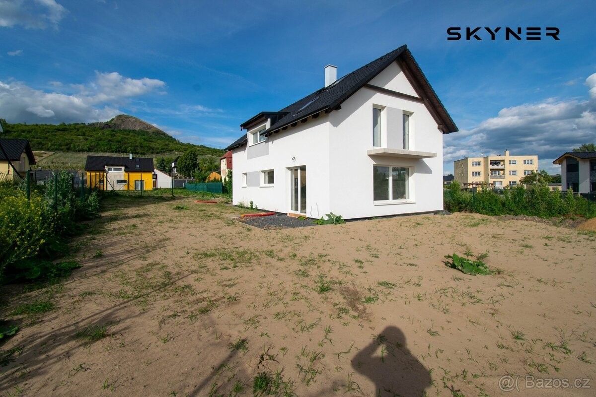 Prodej dům - Žalhostice, 411 01, 130 m²