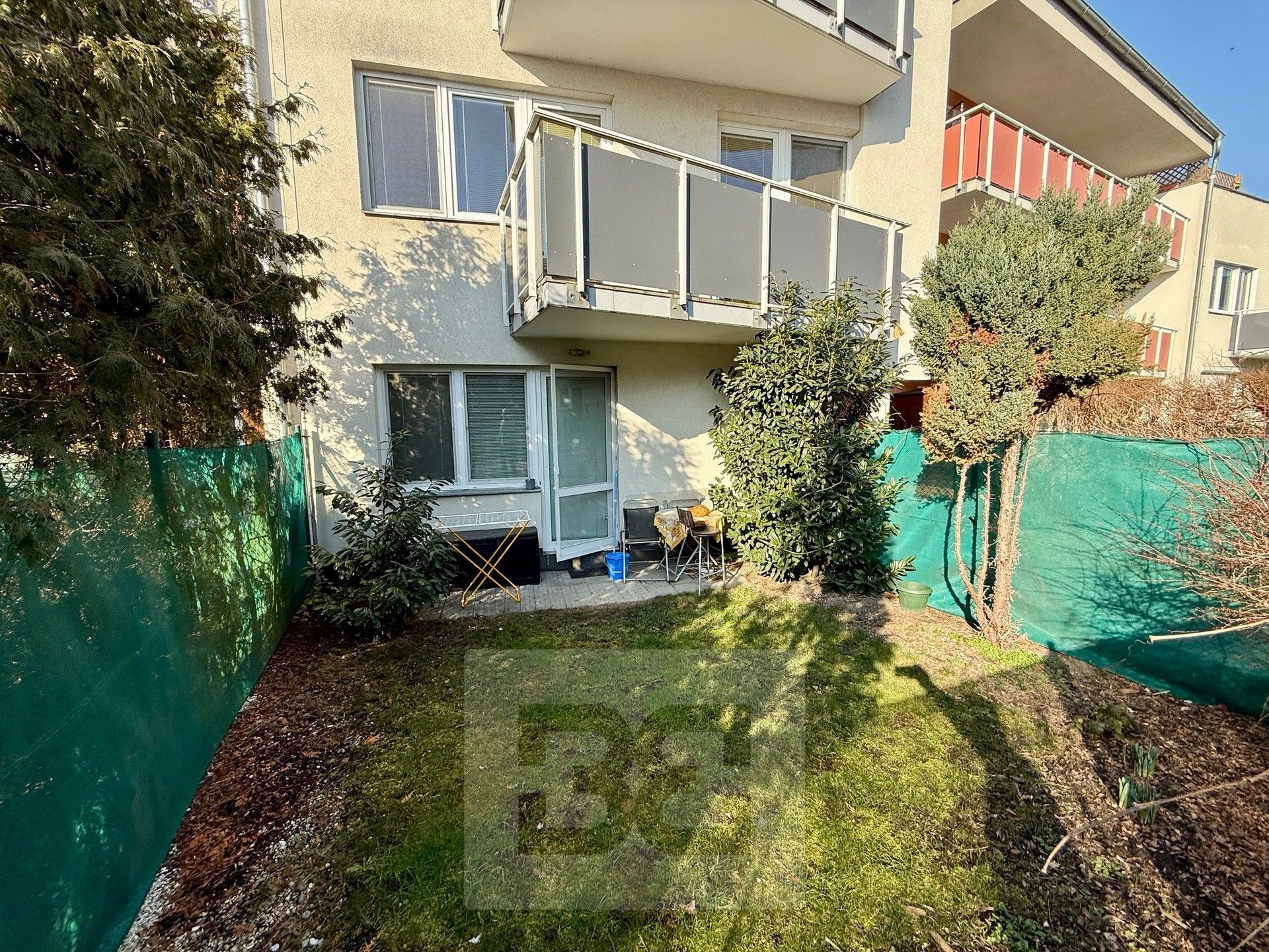 1+kk, V osikách, Praha, 73 m²