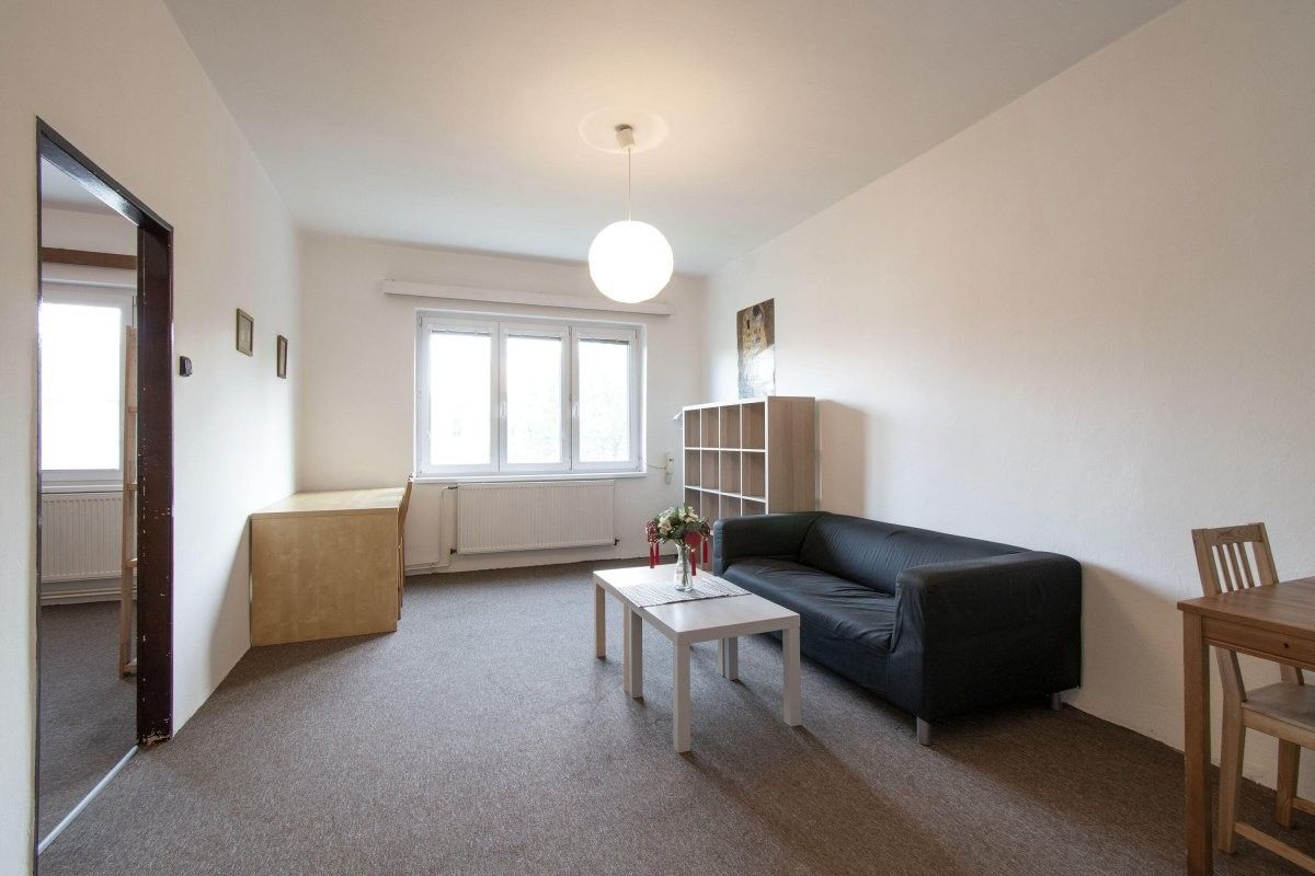 Pronájem byt 2+kk - U nových domů II, Praha, 40 m²