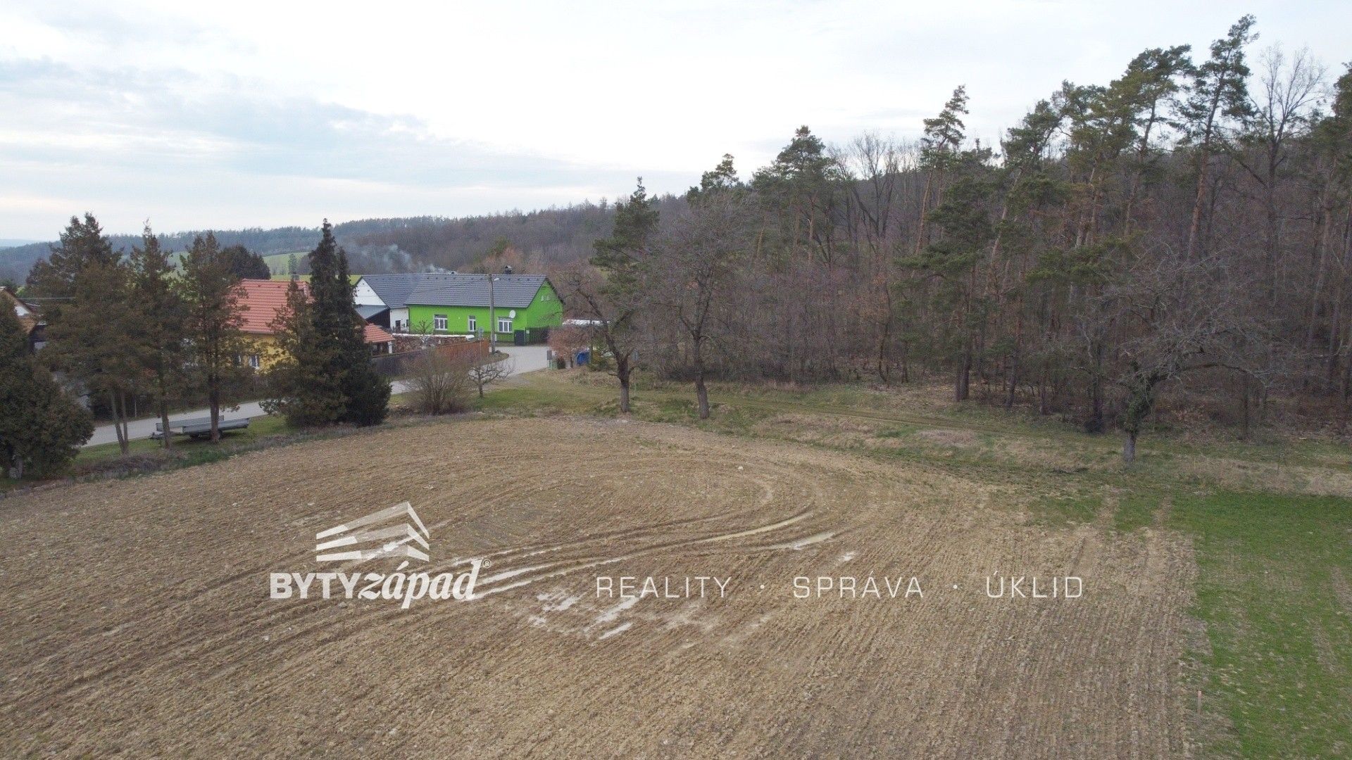 Pozemky pro bydlení, Lažany, Přestavlky, 1 405 m²