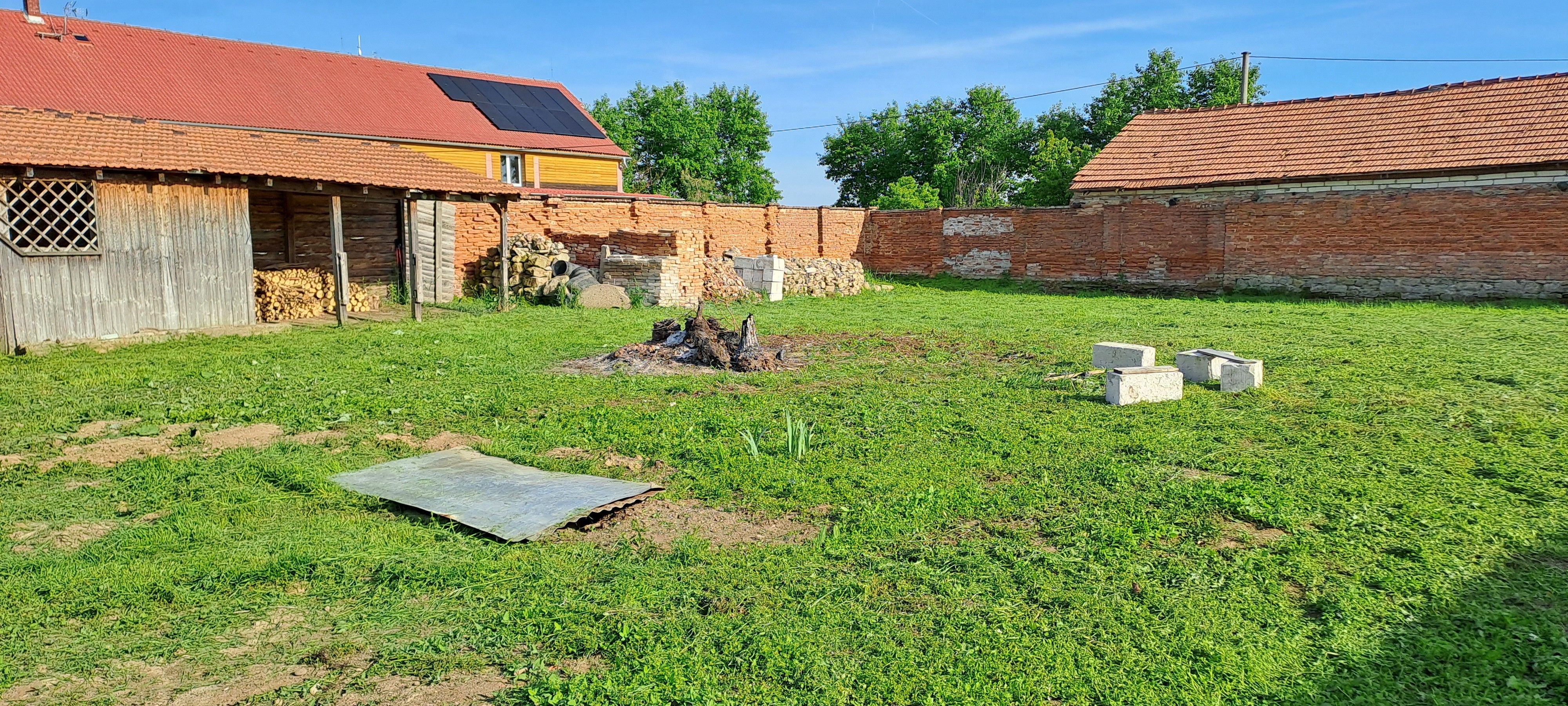 Prodej pozemek pro bydlení - Kozárovice 21, Zálezlice, 977 m²
