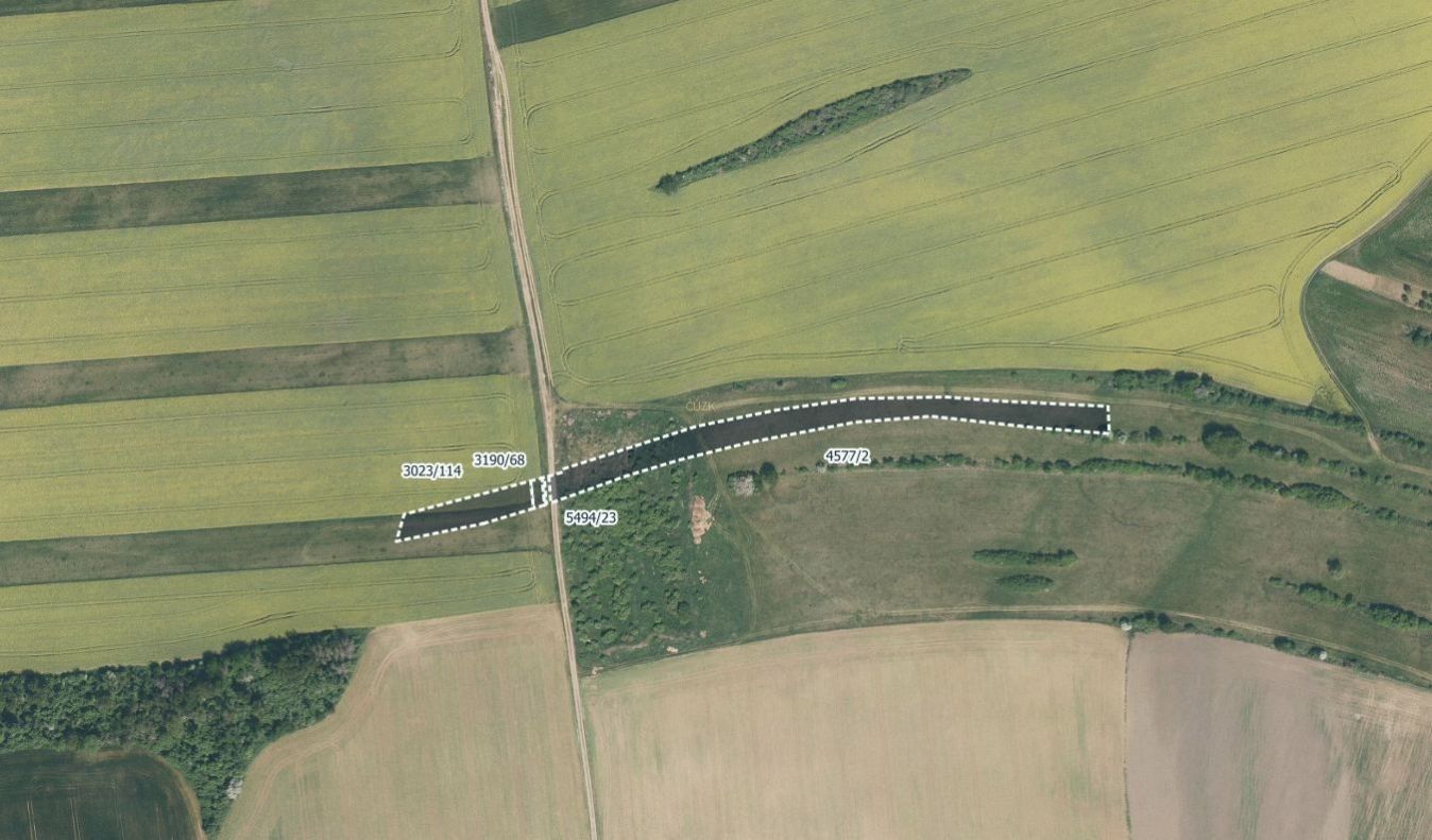 Zemědělské pozemky, Jalubí, 1 861 m²