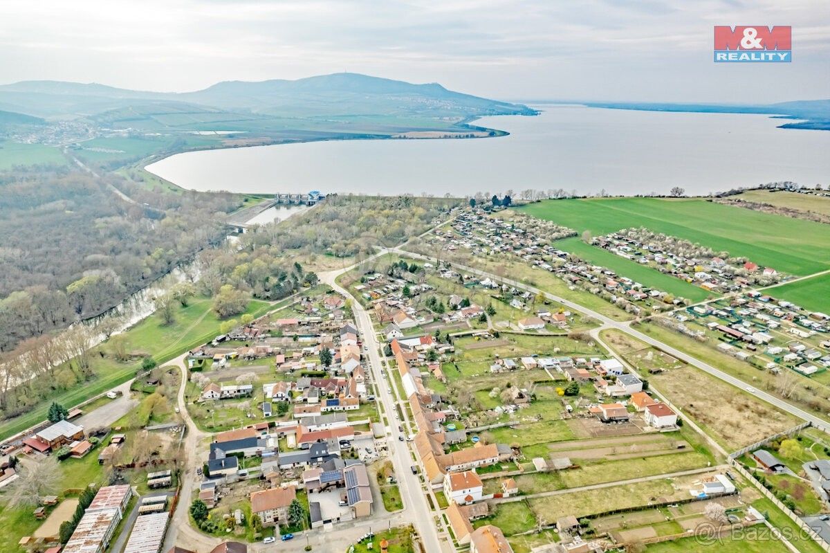Zahrady, Mikulov na Moravě, 692 01, 904 m²