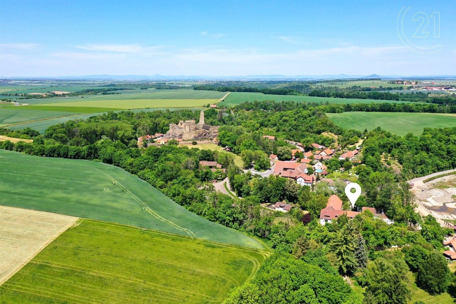 Ostatní, Okoř, 1 850 m²