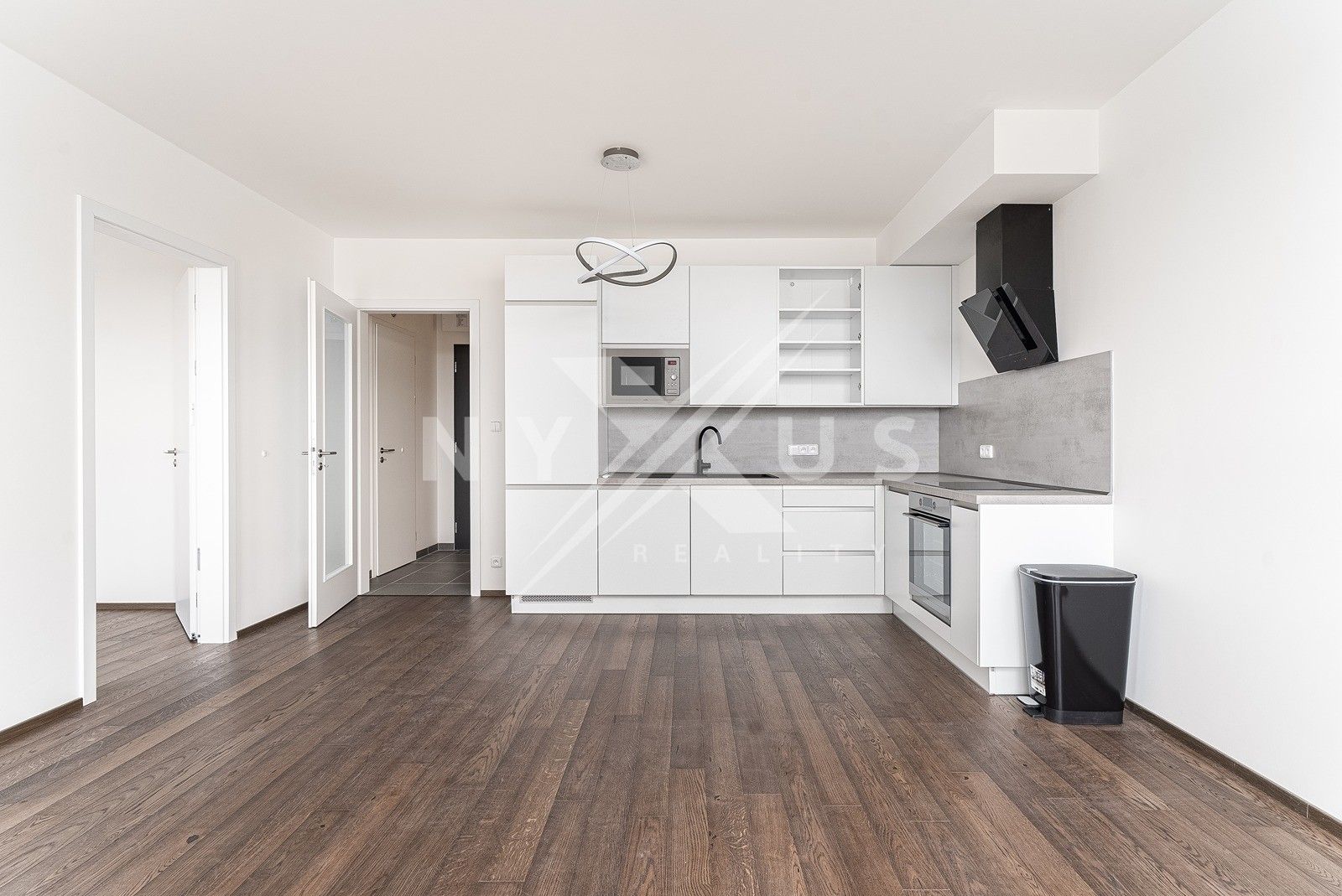 2+kk, Kardausova, Praha, 59 m²