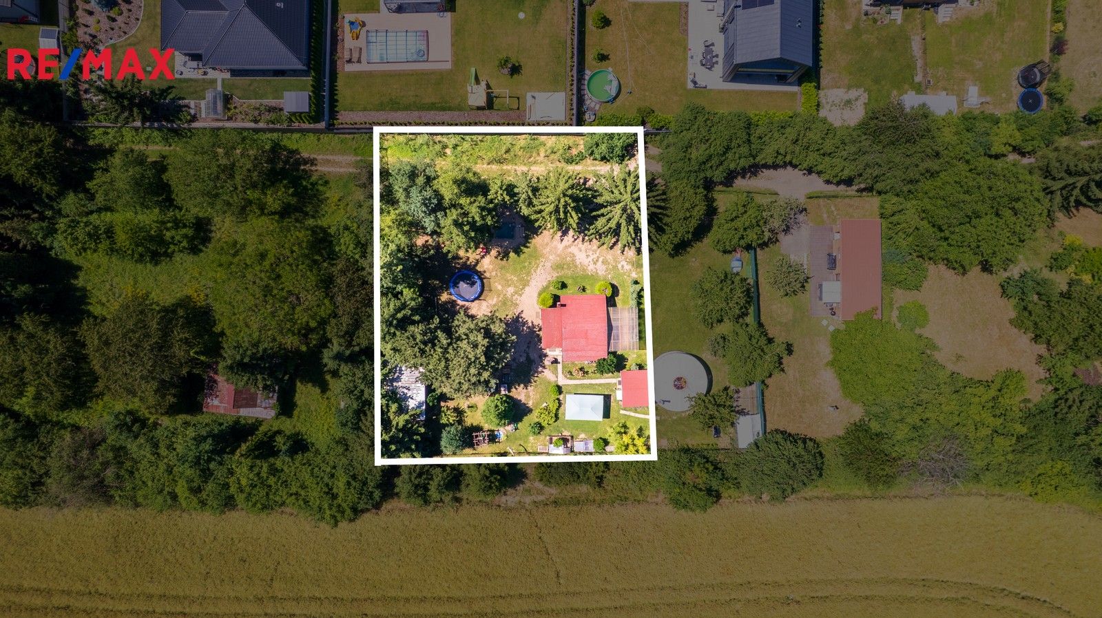 Zahrady, Úvaly, 1 178 m²