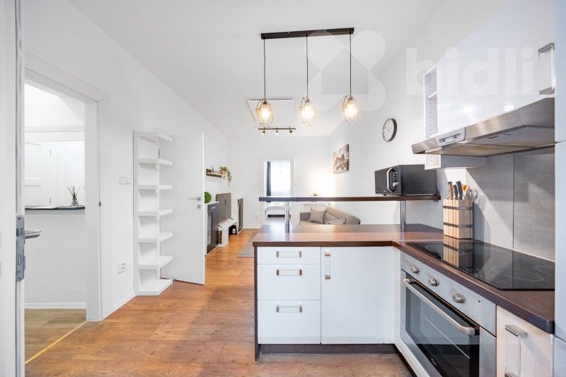 2+kk, Fabiánova, Praha, 46 m²