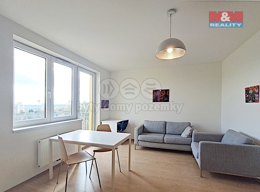 3+kk, Březenská, Praha, 70 m²