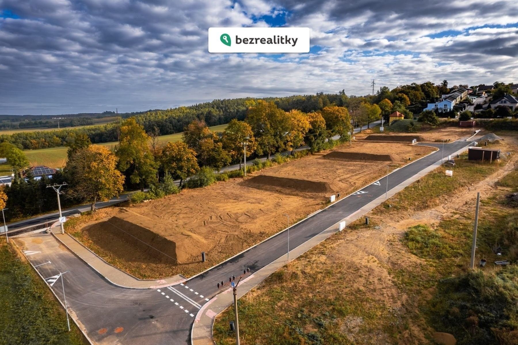 Pozemky pro bydlení, Hůry, 1 300 m²