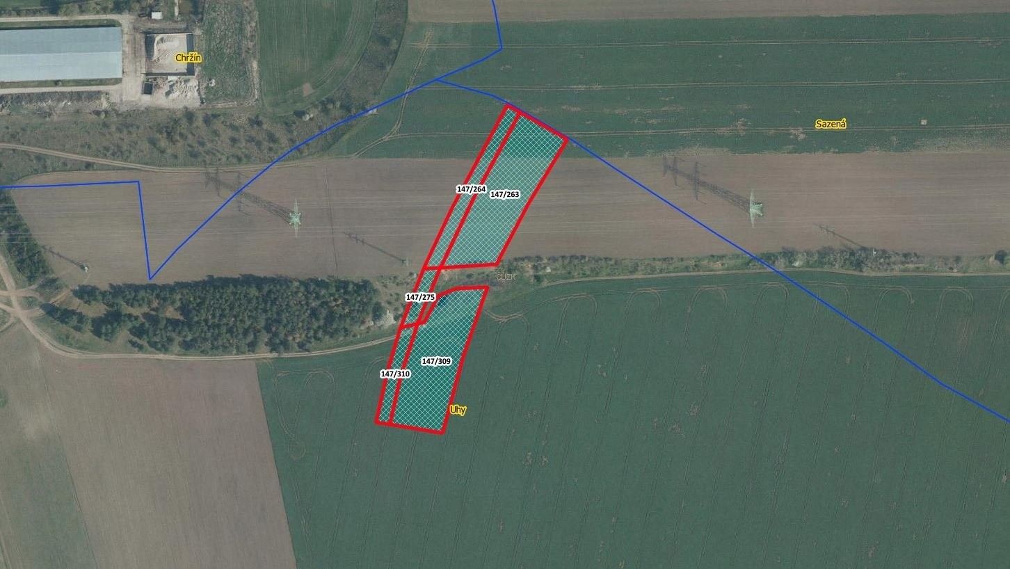 Zemědělské pozemky, Uhy, 11 994 m²