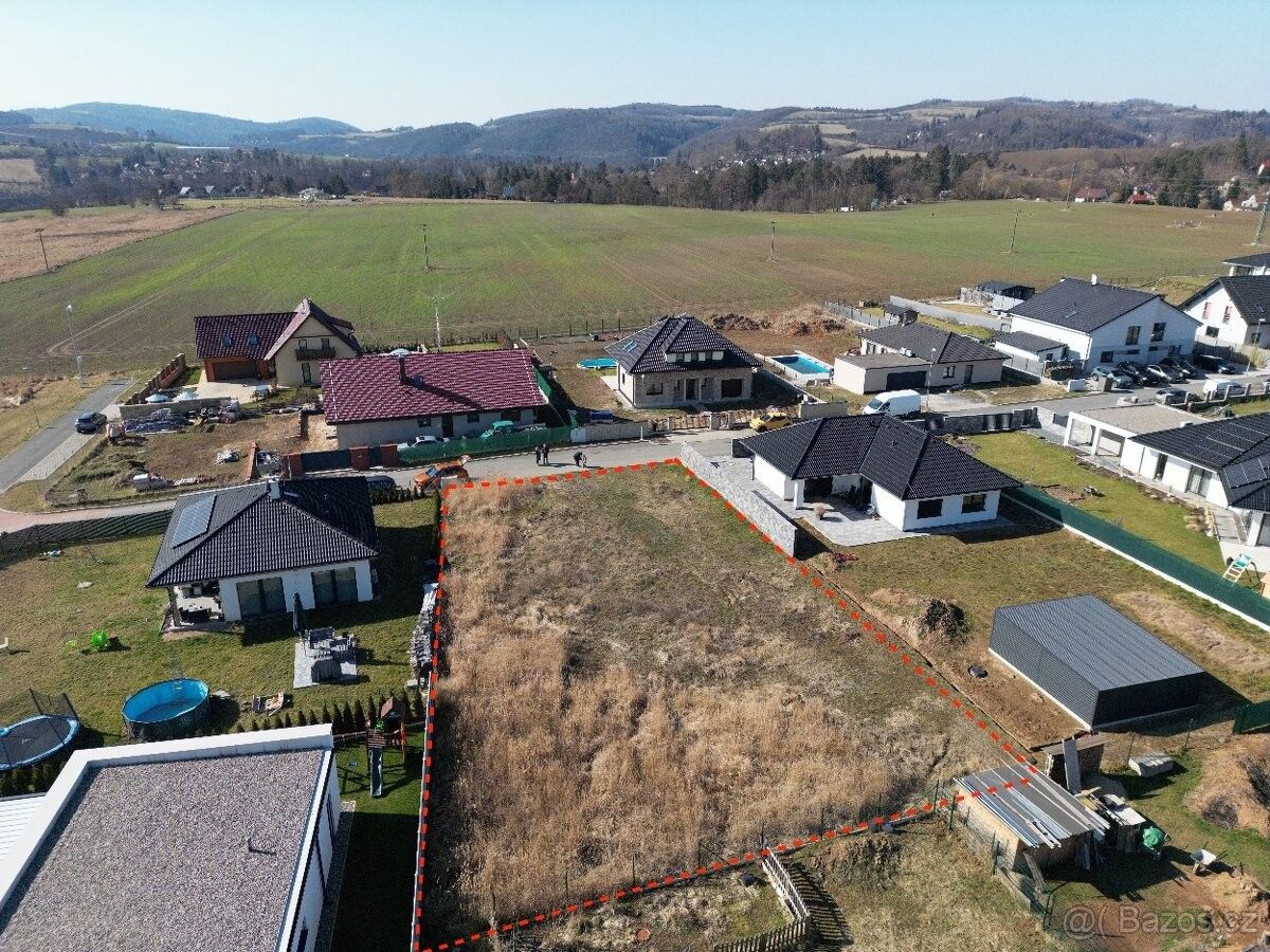Prodej pozemek pro bydlení - Kamenný Přívoz, 252 82, 1 017 m²