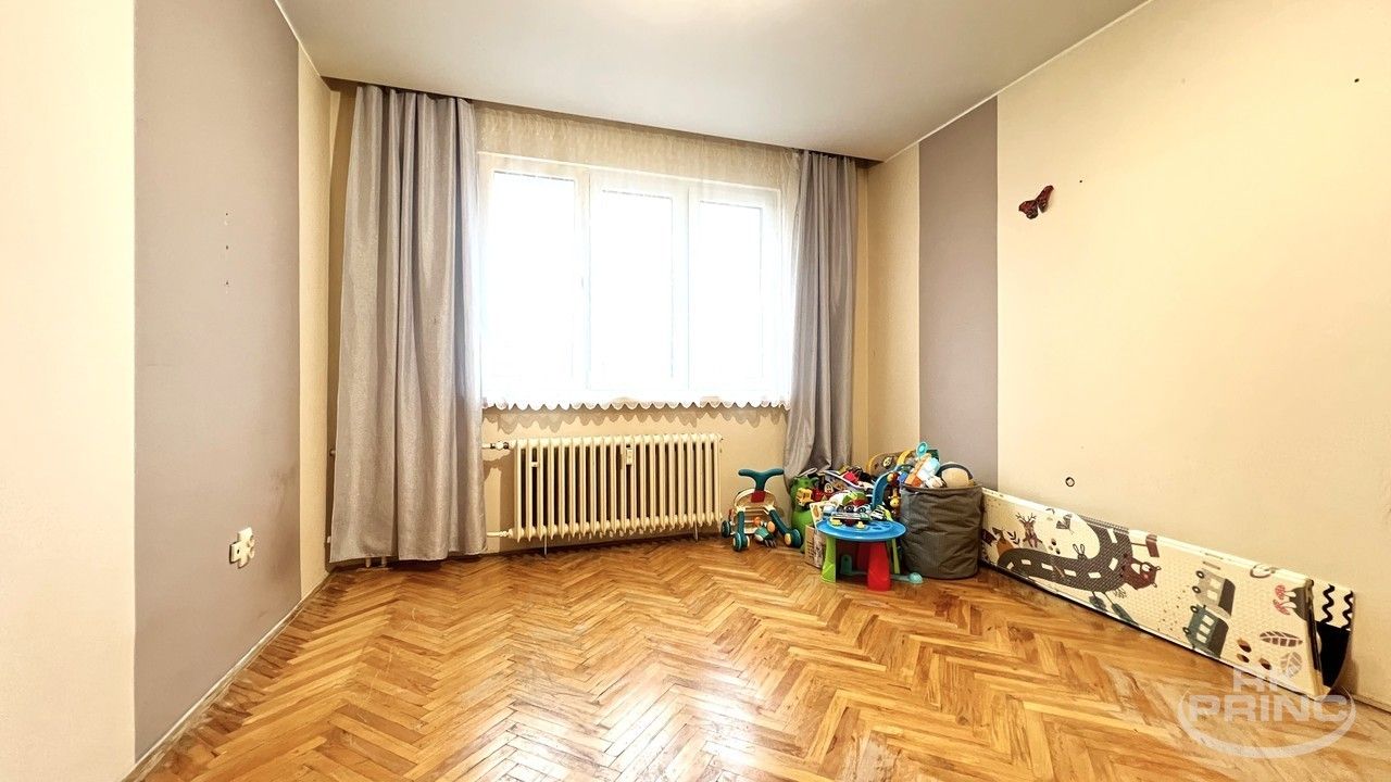 Prodej byt 3+1 - Přesličková, Praha, 72 m²