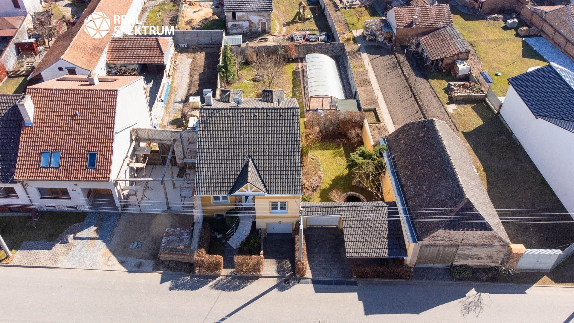 Prodej rodinný dům - Svislá, Rakvice, 268 m²