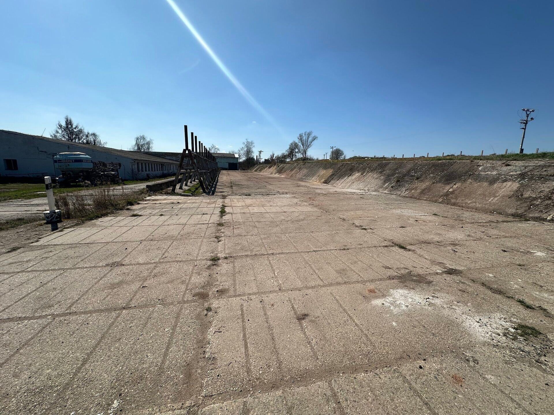 Komerční pozemky, Neprobylice, 8 200 m²