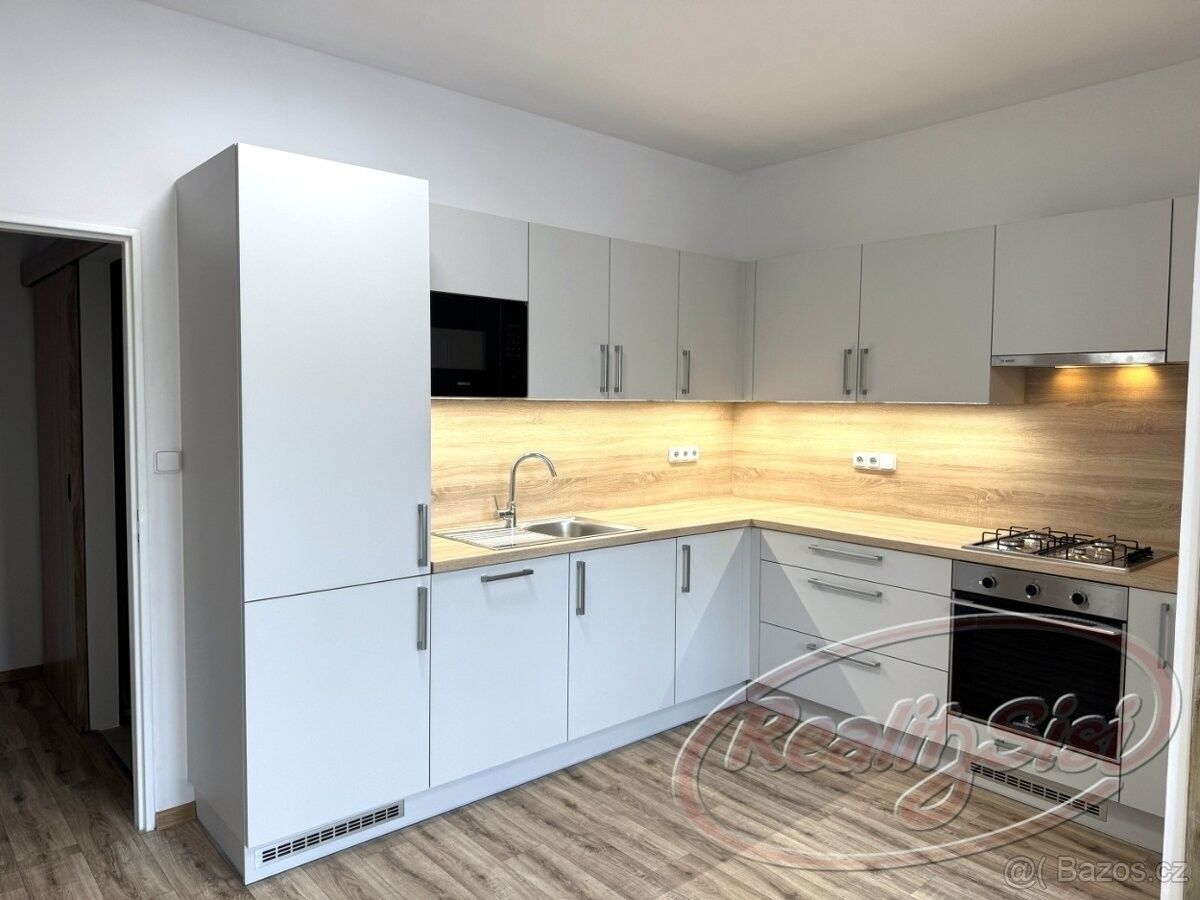 1+1, Náchod, 547 01, 49 m²