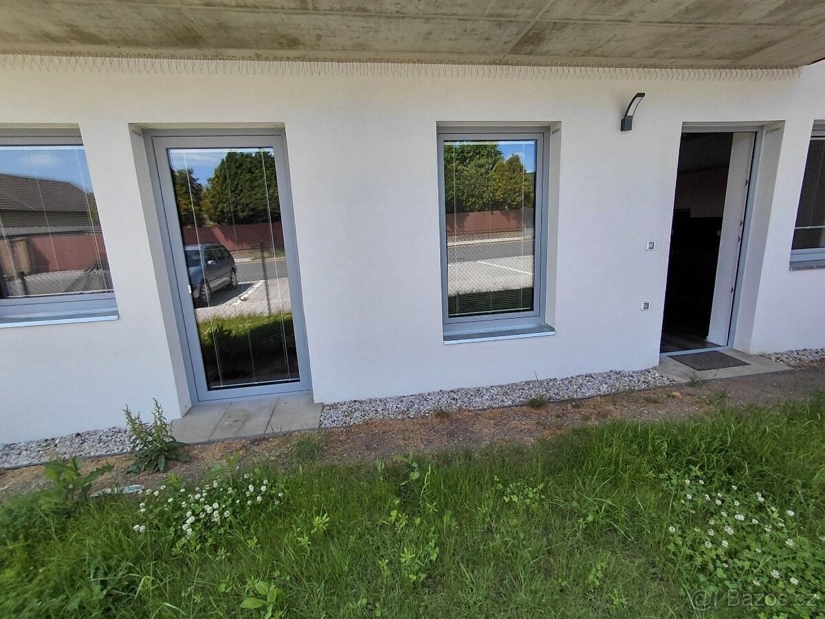 Prodej byt 2+kk - Měšice u Prahy, 250 64, 27 m²