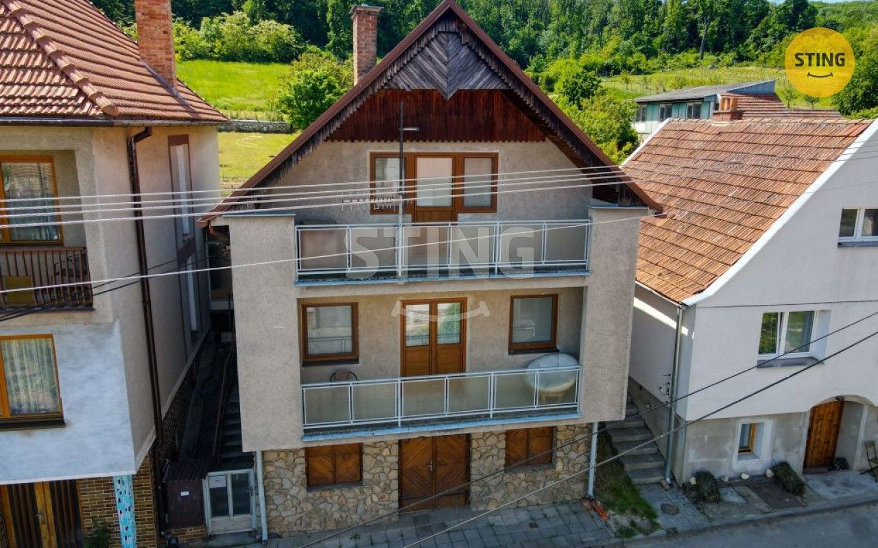 Rodinné domy, Milovice, 154 m²