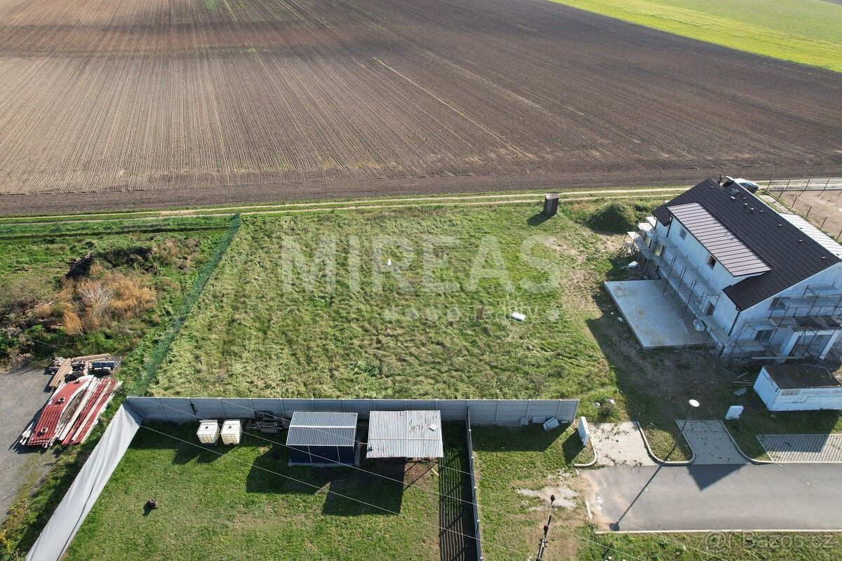 Ostatní, Všetaty, 277 16, 1 066 m²
