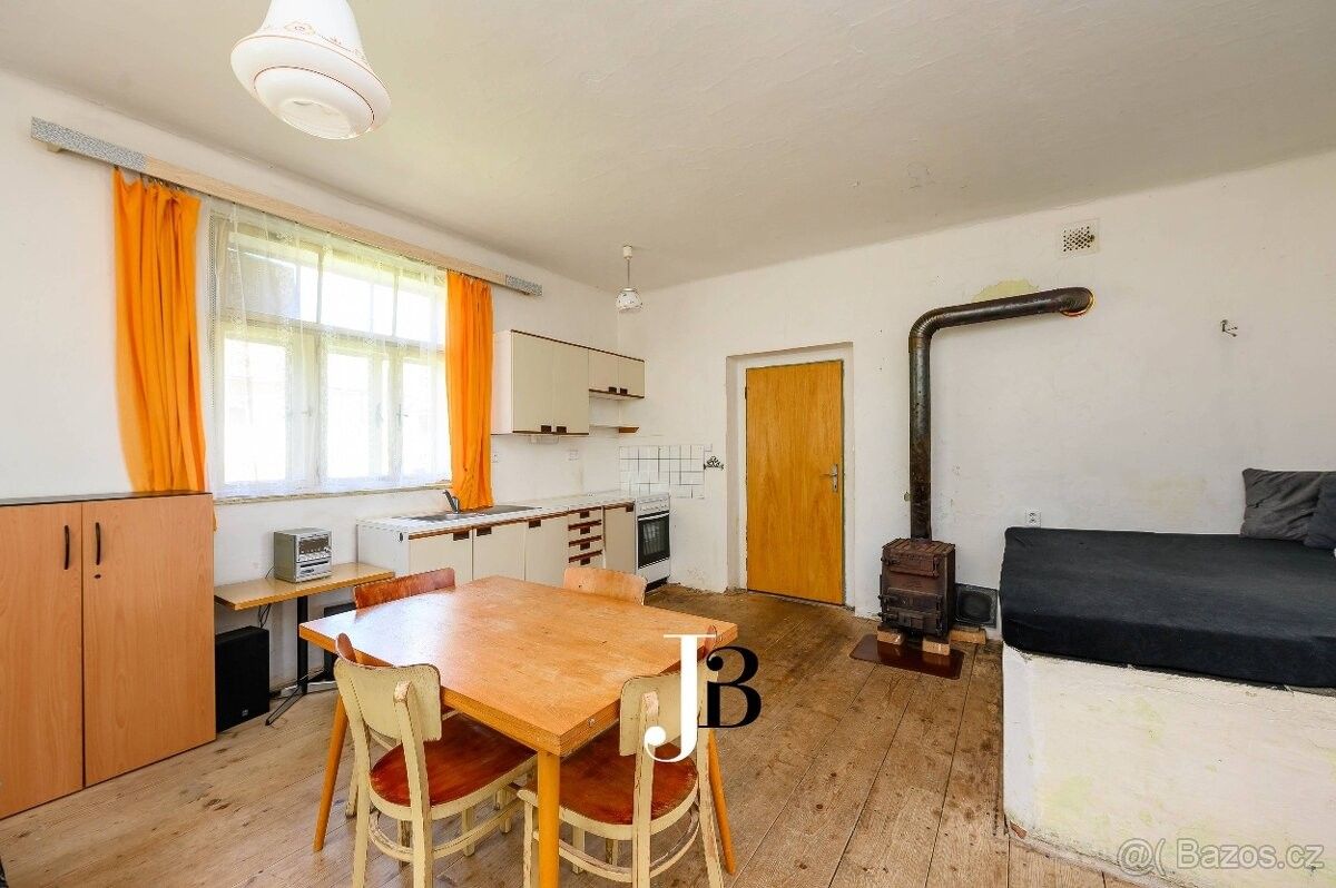Prodej dům - Nové Mitrovice, 335 63, 140 m²