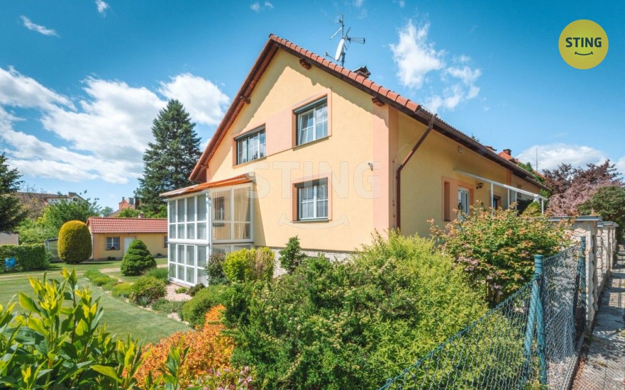 Rodinné domy, Albánská, Jaroměř, 405 m²