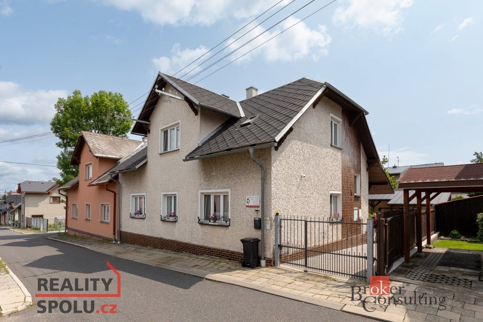 Prodej rodinný dům - I. Olbrachta, Bruntál, 211 m²