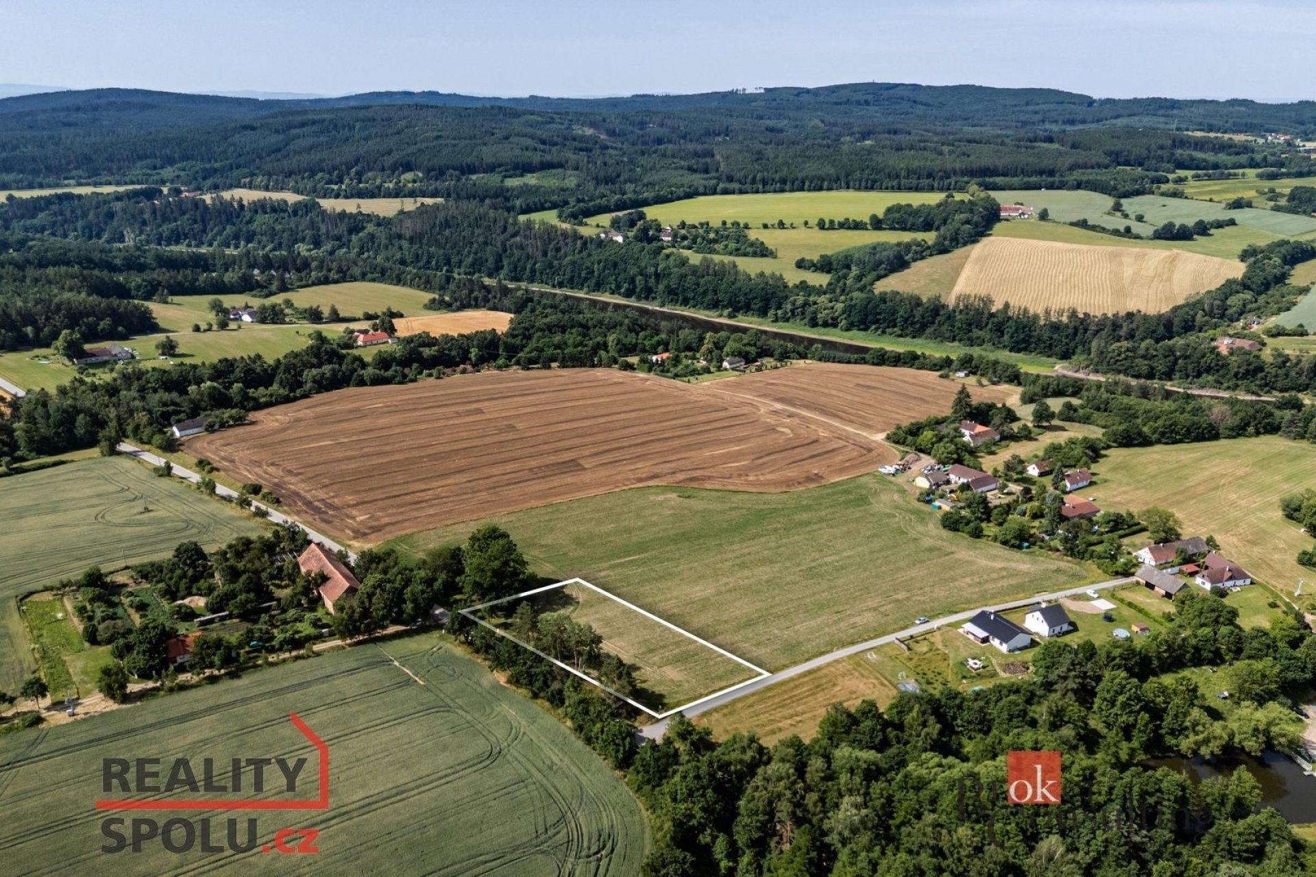 Pozemky pro bydlení, Chrášťany, 4 011 m²