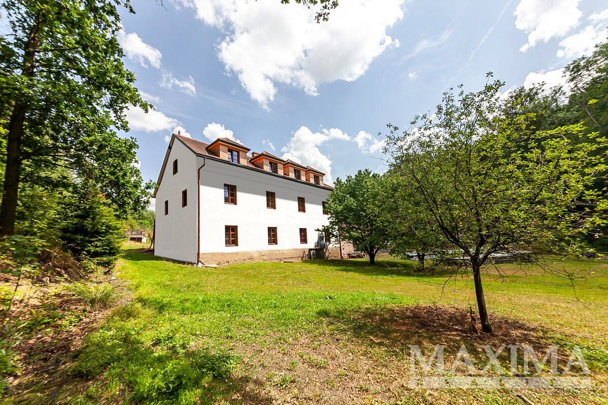 Prodej dům - Praha, 100 00, 615 m²