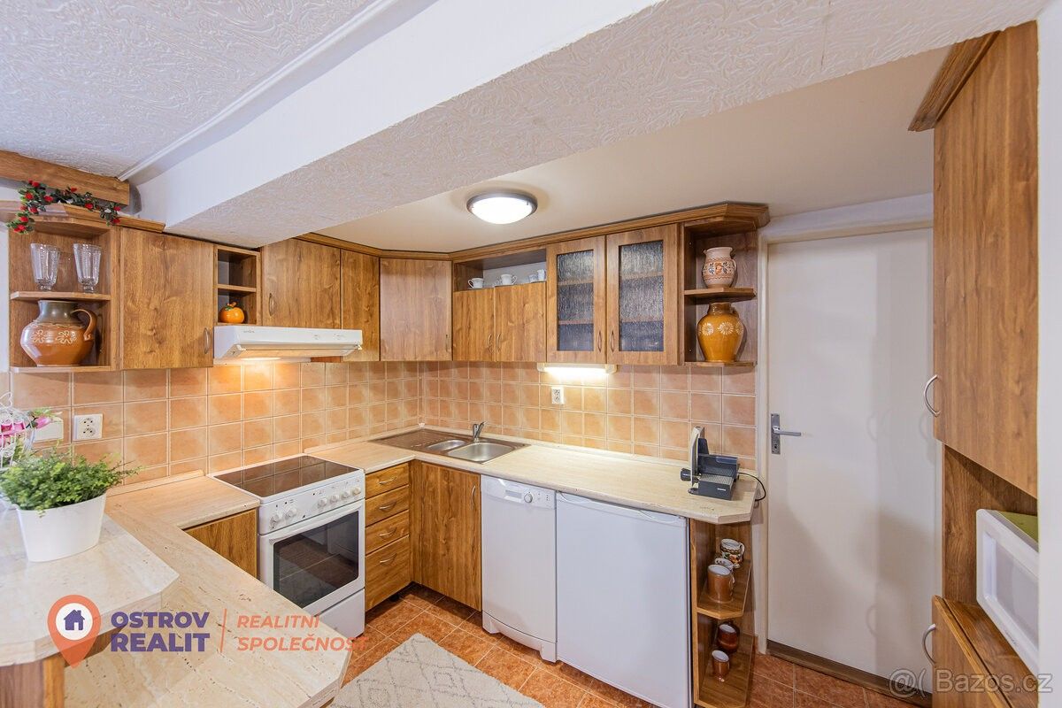 Prodej dům - Bernartice u Javorníka, 790 57, 1 861 m²