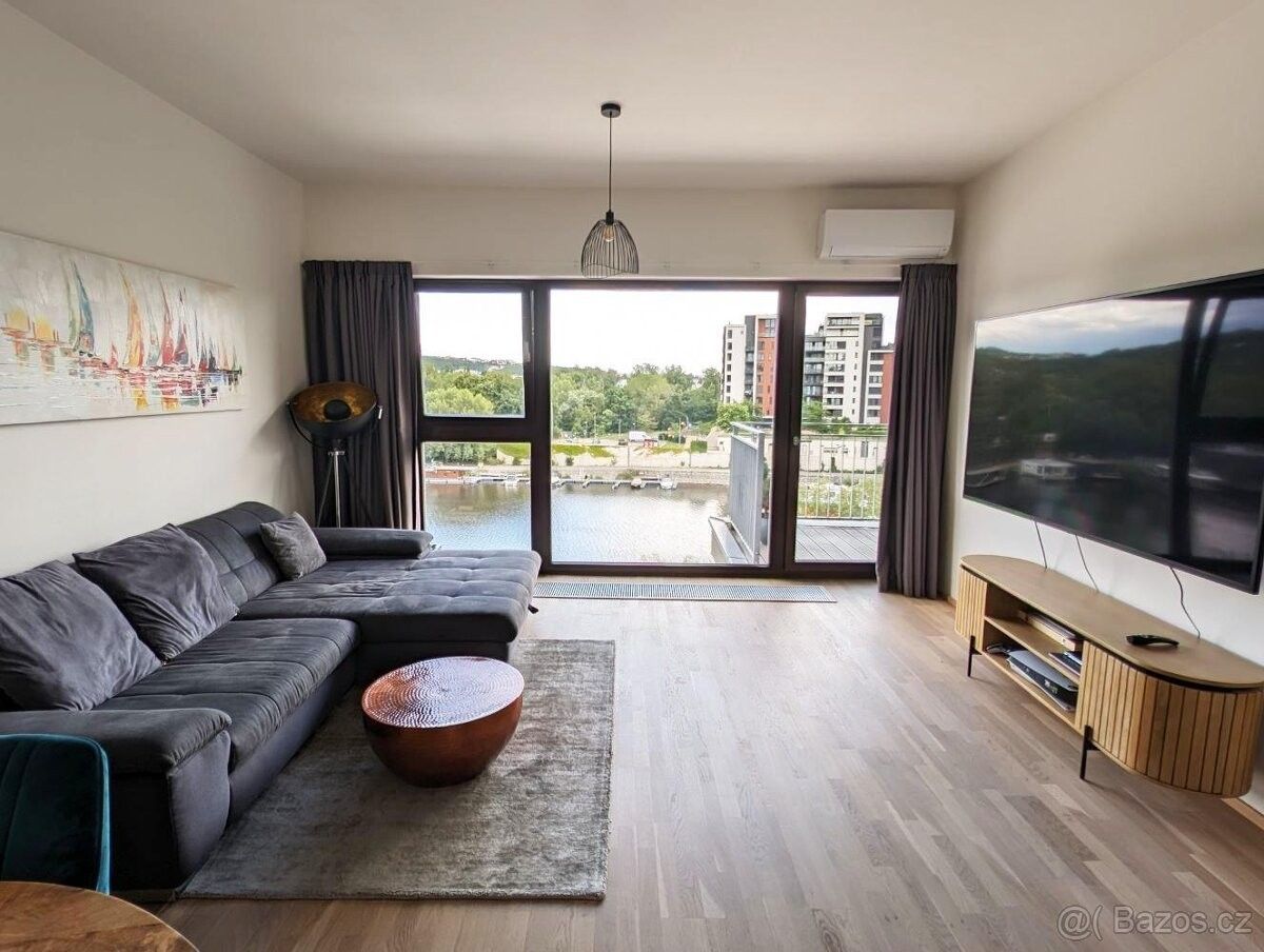 3+kk, Praha, 170 00