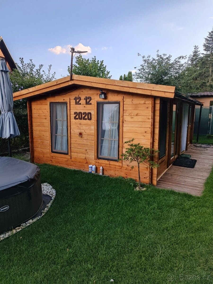 Zahrady, Hodonín, 695 01, 208 m²