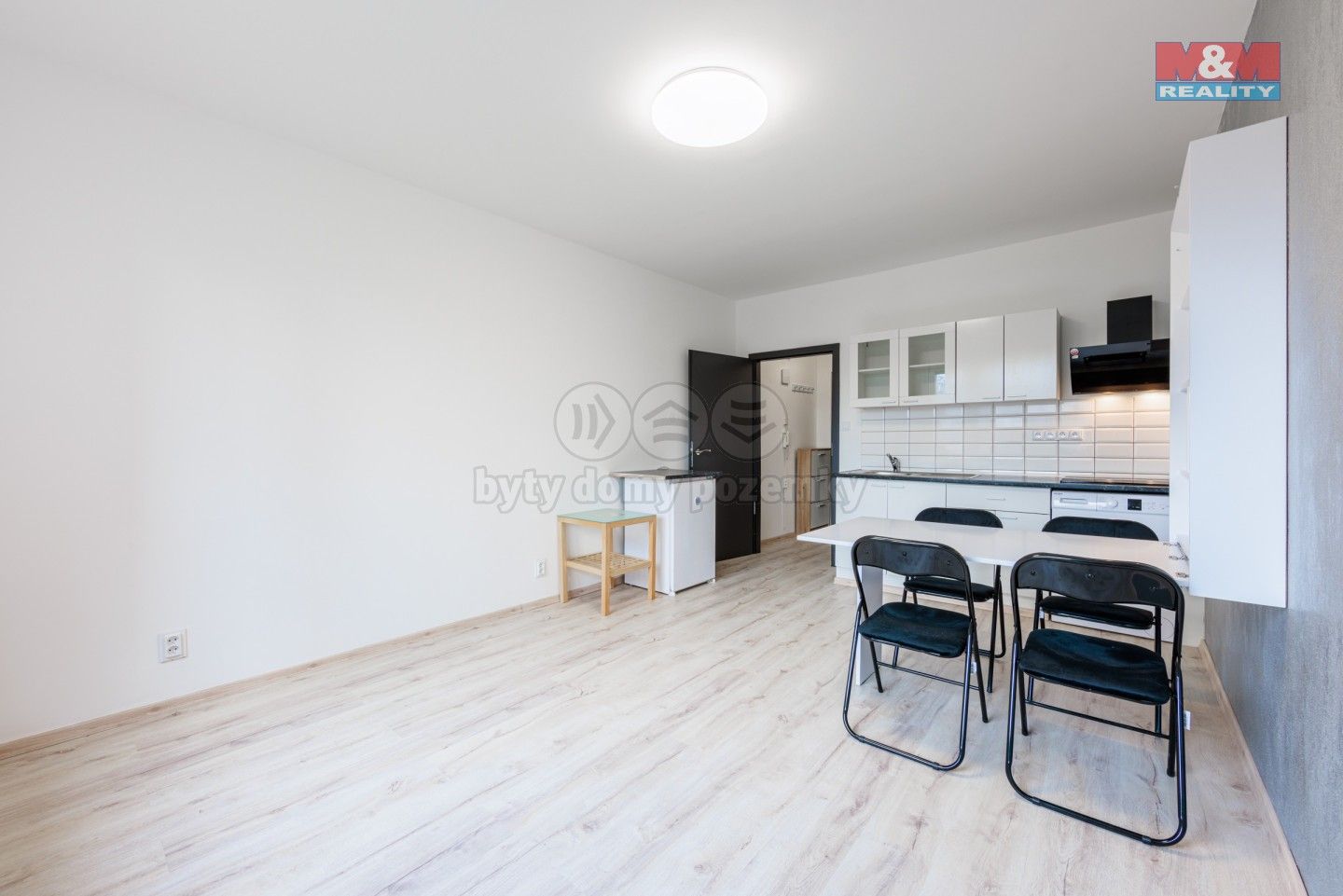 Pronájem byt 1+kk - U Koupaliště, Karlovy Vary, 24 m²