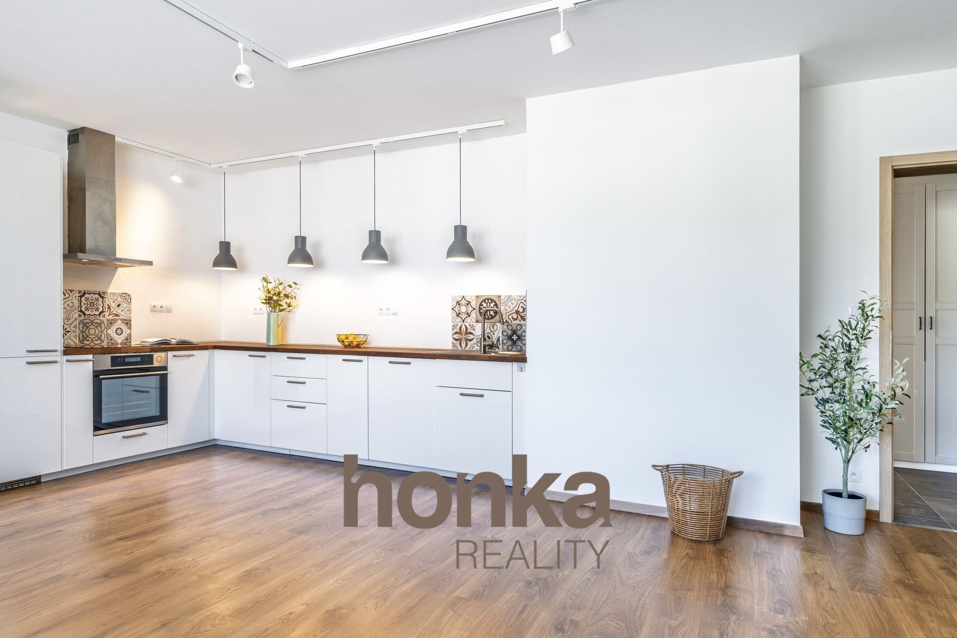 4+kk, Barvitiova, Praha, 123 m²