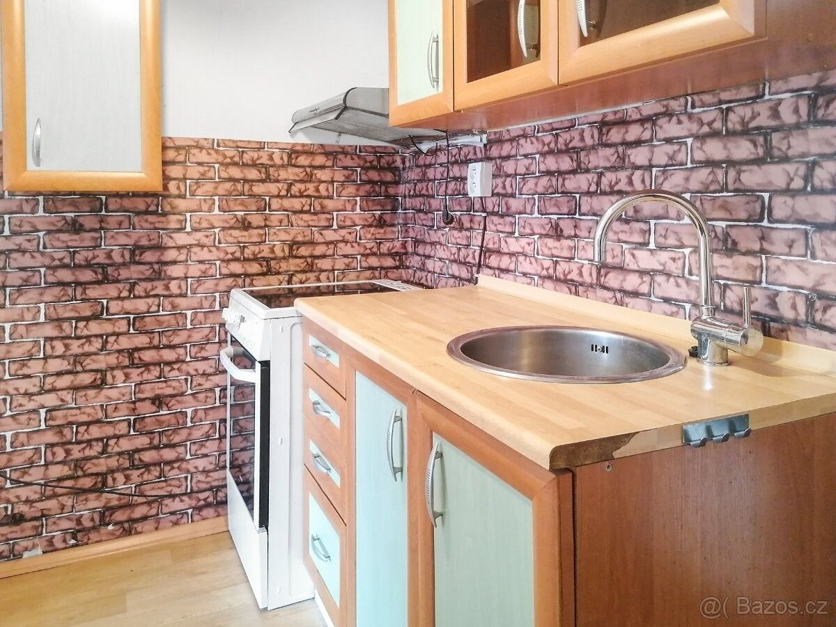 Pronájem byt 2+kk - Uherské Hradiště, 686 01, 50 m²