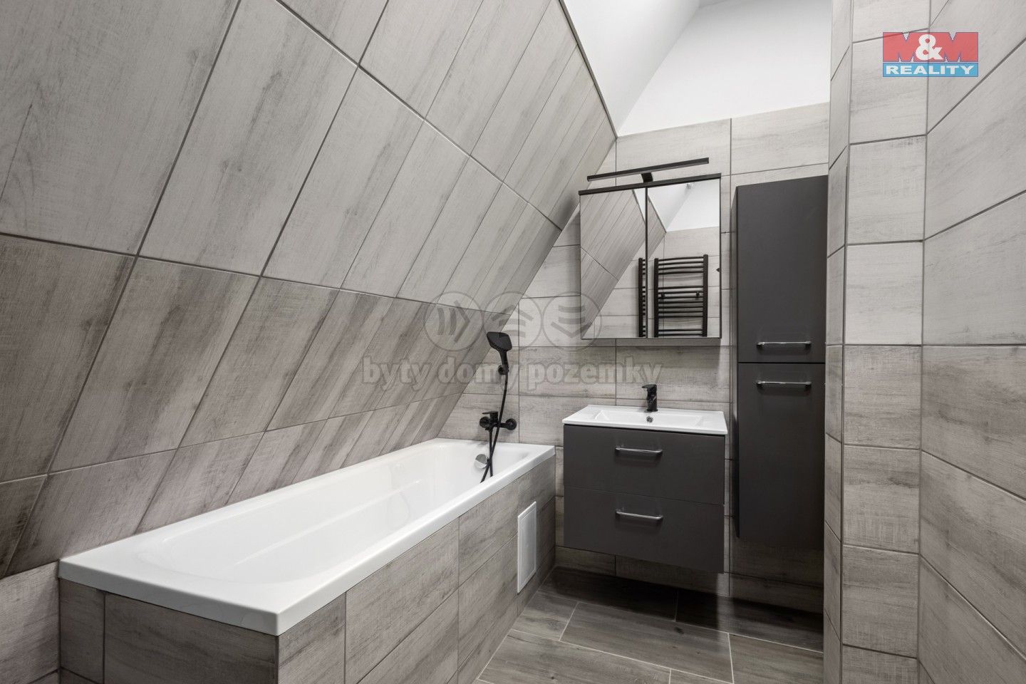 Prodej rodinný dům - Kmetiněves, 135 m²