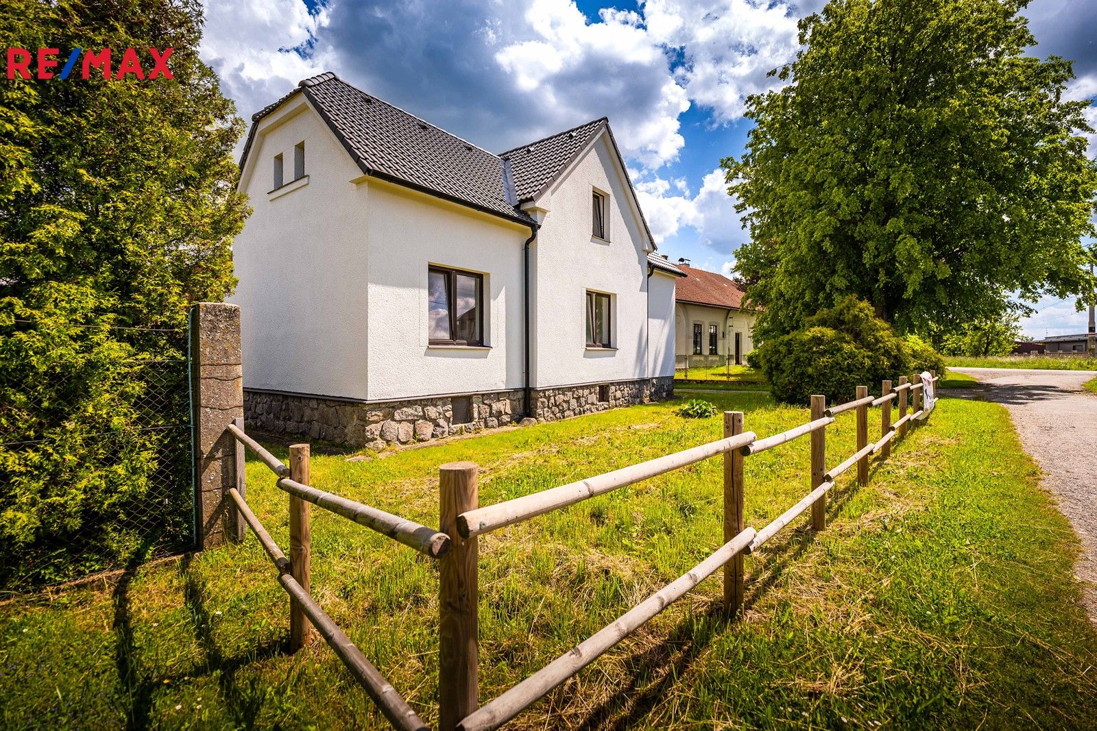 Ostatní, Nádražní, Malšice, 200 m²