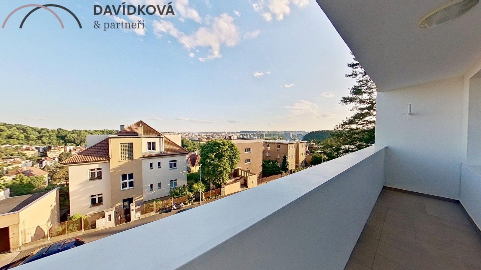 4+1, S. K. Neumanna, Praha, 101 m²