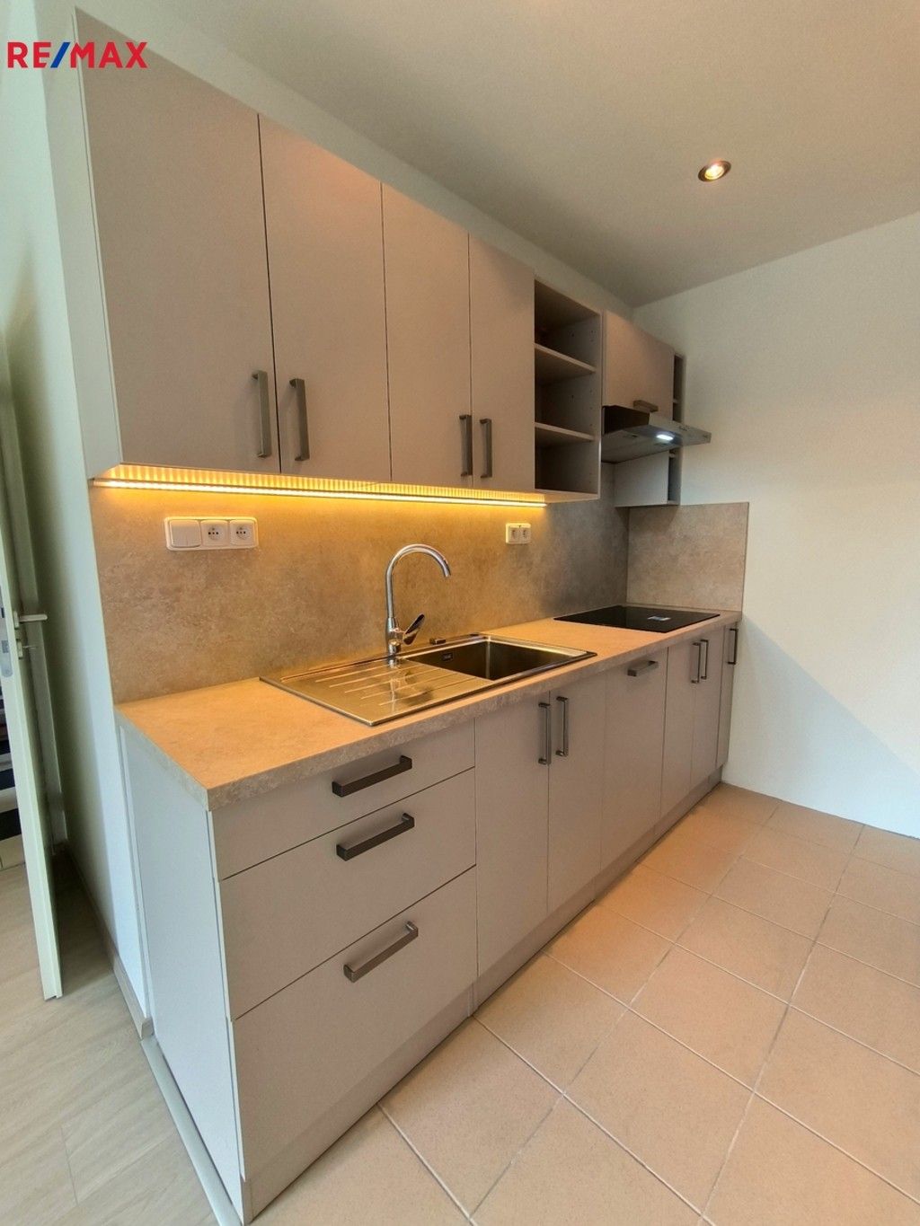 2+kk, Čs. armády, Kladno, 40 m²