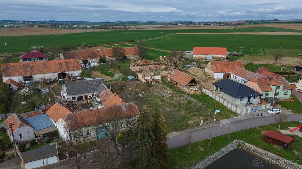 Prodej pozemek pro bydlení - Moravské Budějovice, 676 02, 1 641 m²