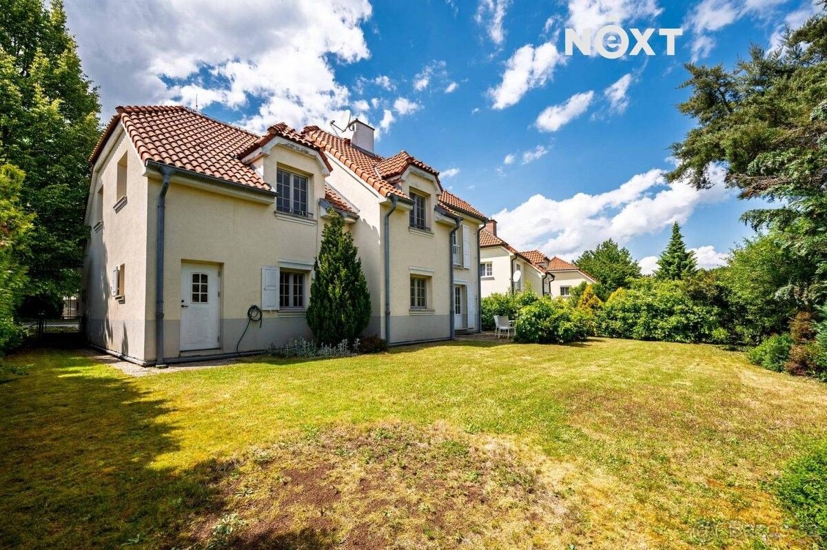 Prodej dům - Praha, 164 00, 195 m²