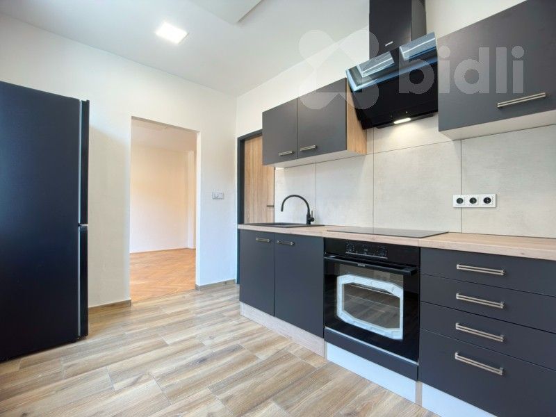 2+1, Komenského nám., Brandýs nad Labem-Stará Boleslav, 58 m²