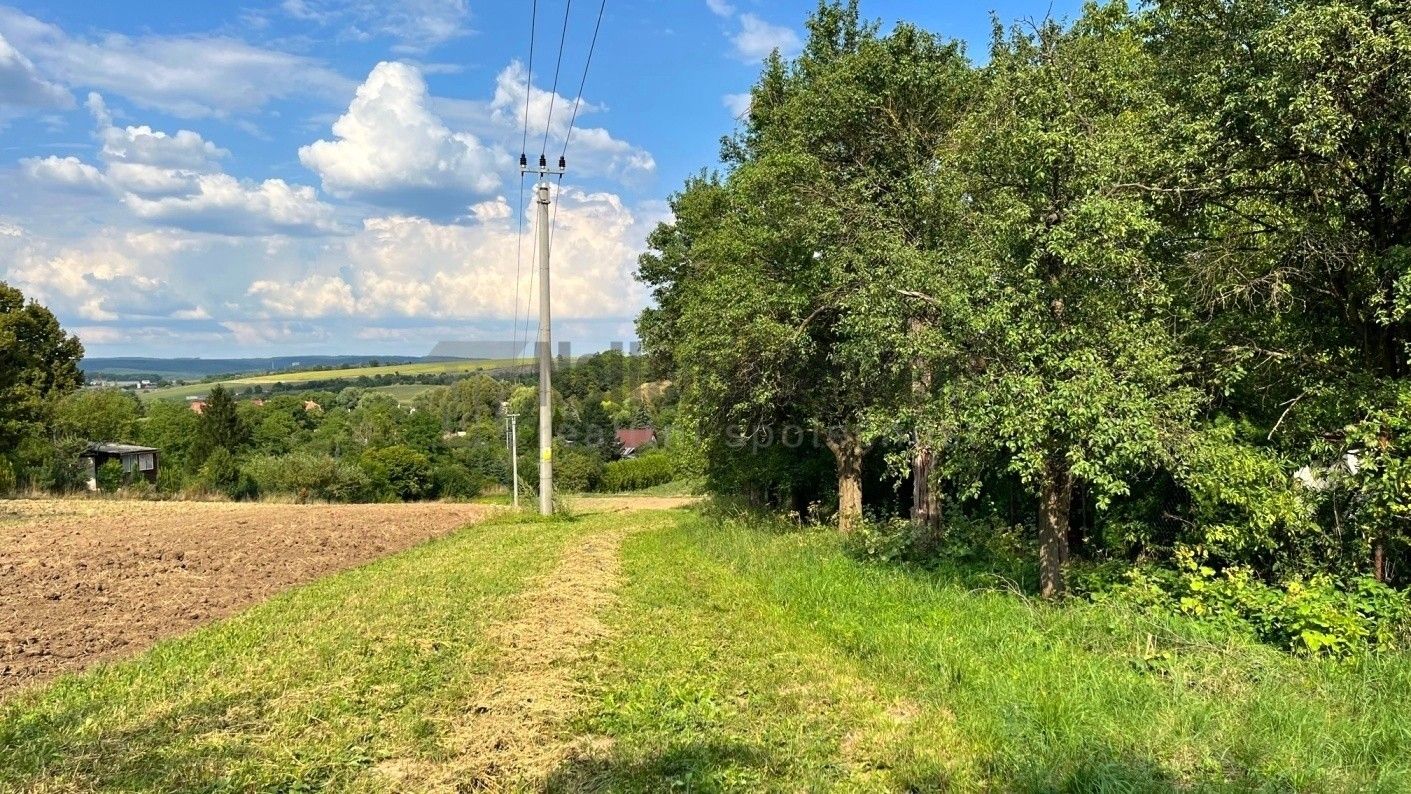 Zahrady, Šlapanice, 914 m²