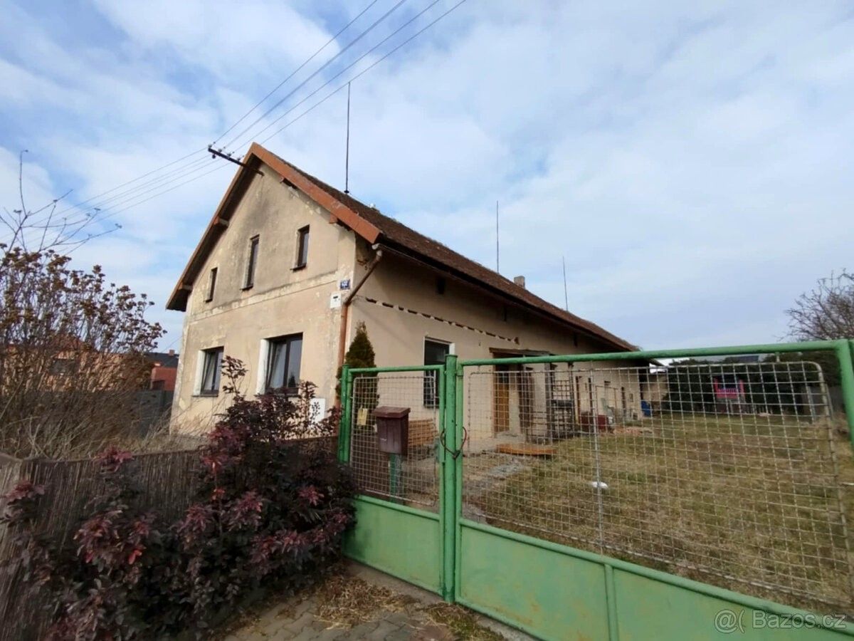 Prodej dům - Chrudim, 537 01, 859 m²