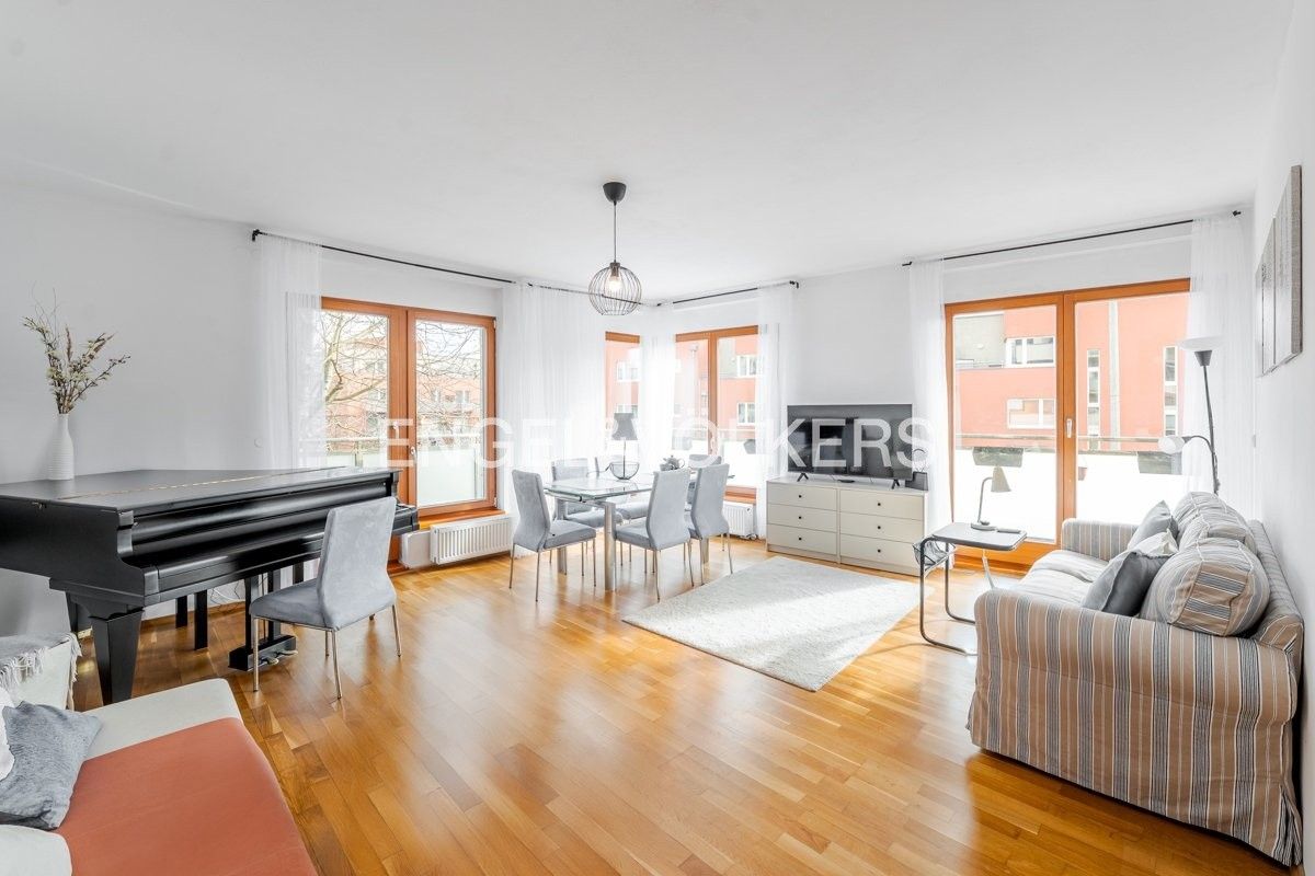 3+1, Schwarzenberská, Praha, 103 m²