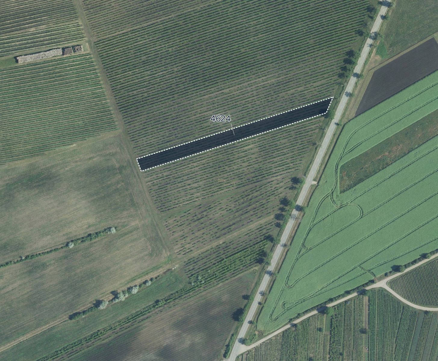 Ostatní, Hovorany, 3 926 m²