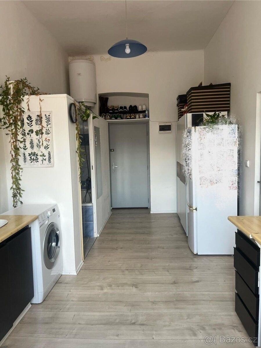 Pronájem byt 1+1 - Praha, 150 00, 37 m²